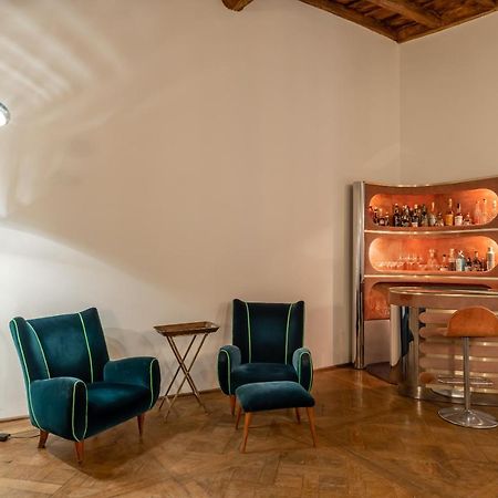 Chic And Style In Historical Via Giulia Apartman Róma Kültér fotó