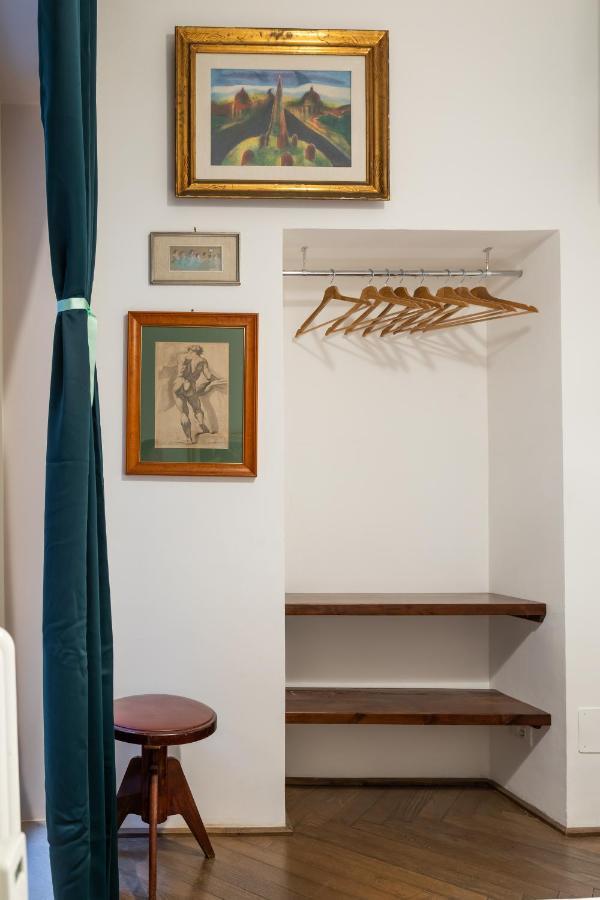 Chic And Style In Historical Via Giulia Apartman Róma Kültér fotó