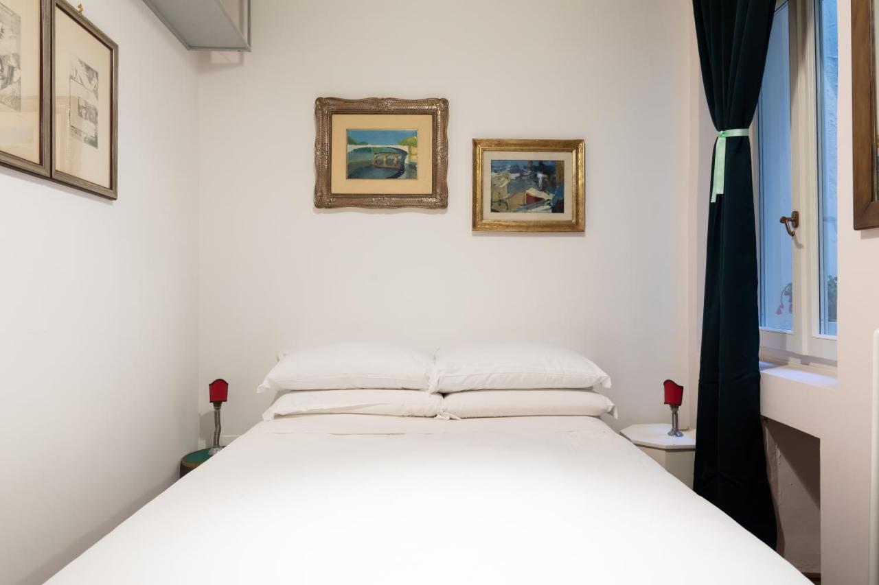 Chic And Style In Historical Via Giulia Apartman Róma Kültér fotó
