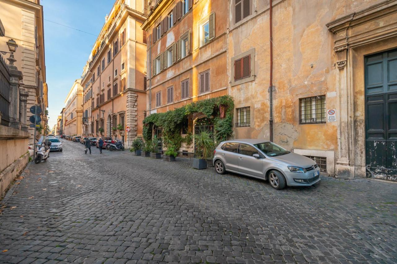 Chic And Style In Historical Via Giulia Apartman Róma Kültér fotó