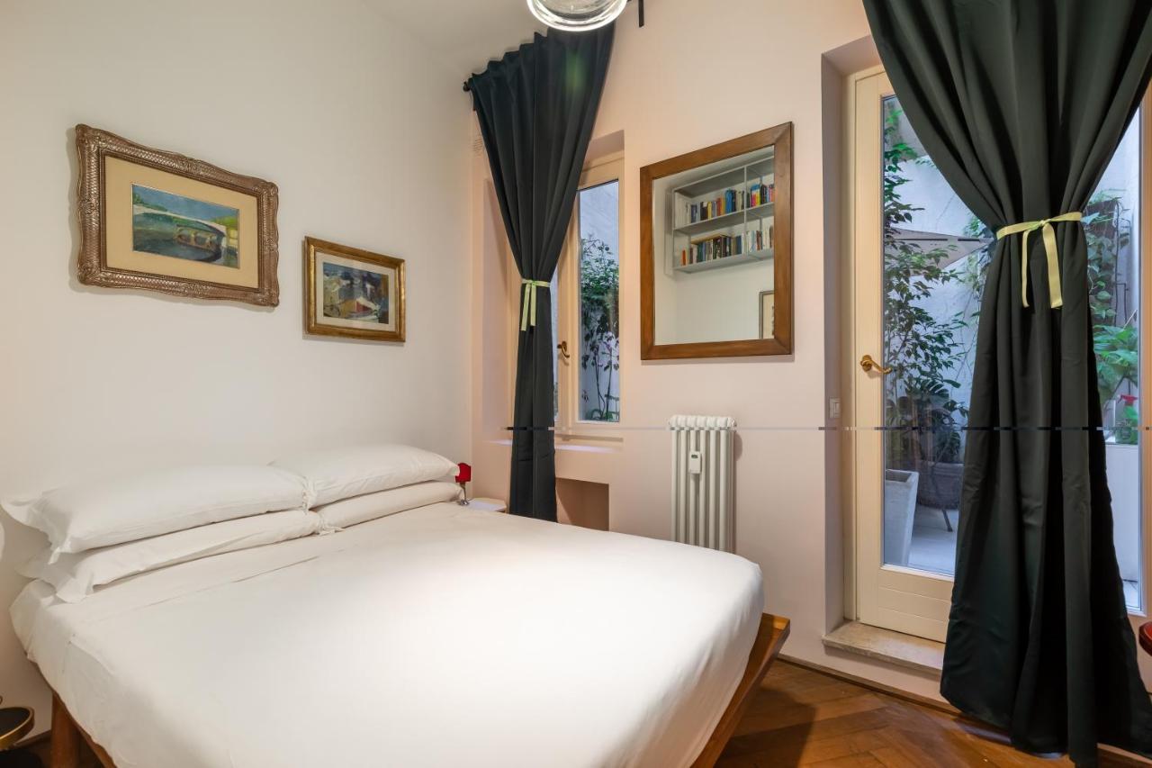 Chic And Style In Historical Via Giulia Apartman Róma Kültér fotó